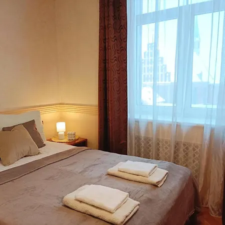 Old Town Retreat With Stunning Cathedral Views Two Bedroom