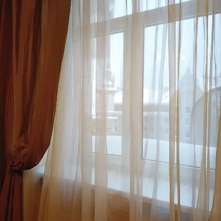 Old Town Retreat With Stunning Cathedral Views 2 Bedroom