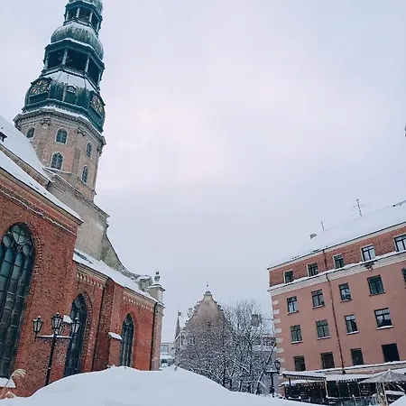 Old Town Retreat With Stunning Cathedral Views Two Bedroom *