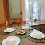Old Town Retreat With Stunning Cathedral Views Two Bedroom *