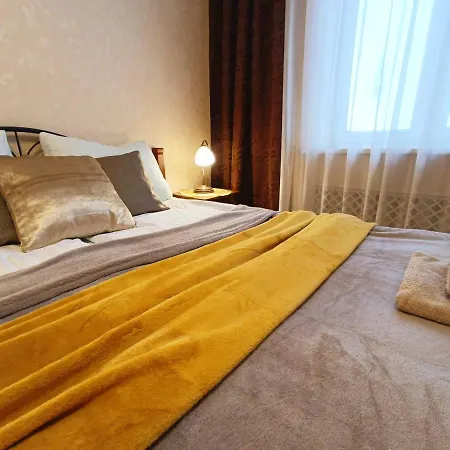 Apartment Dream - Old Town Retreat With Stunning Cathedral Views Two Bedroom