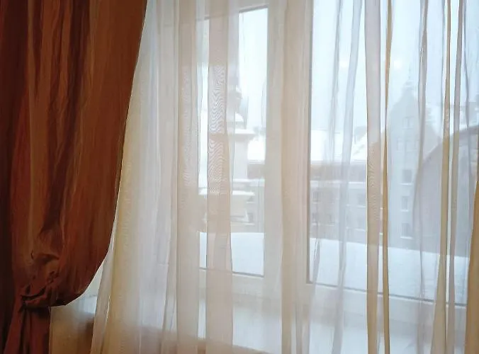 Dream - Old Town Retreat With Stunning Cathedral Views Two Bedroom