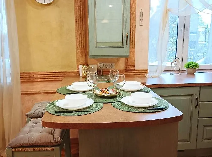 Dream - Old Town Retreat With Stunning Cathedral Views Two Bedroom Apartment *