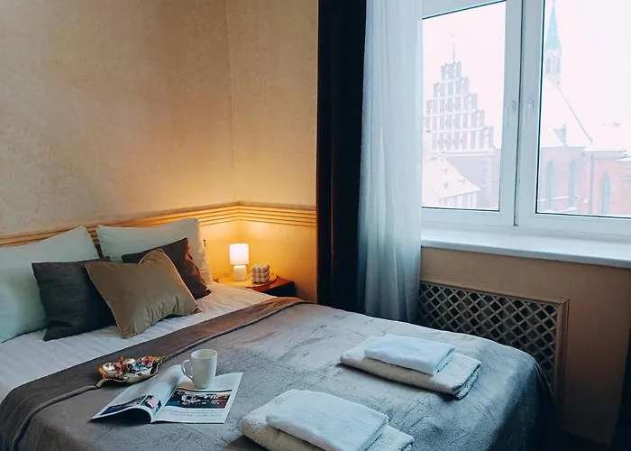 Dream - Old Town Retreat With Stunning Cathedral Views Two Bedroom *